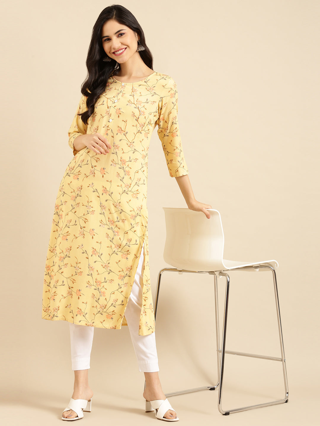 Women's Yellow Embellished Straight Kurta