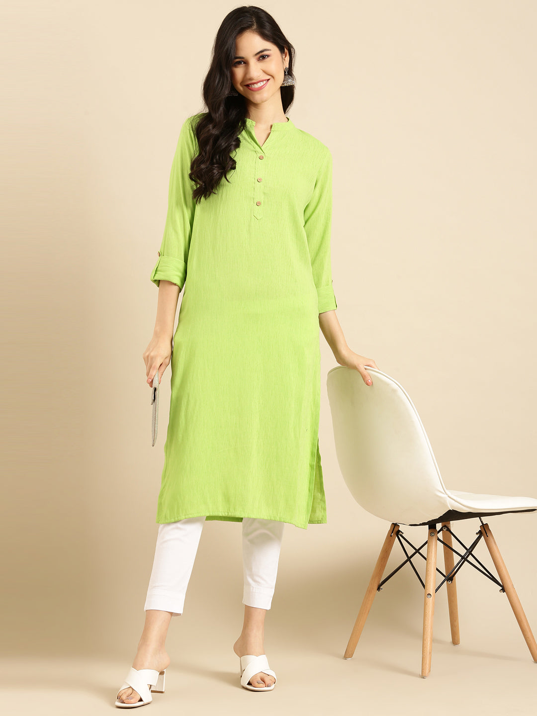 Women's Green Solid Straight Kurta