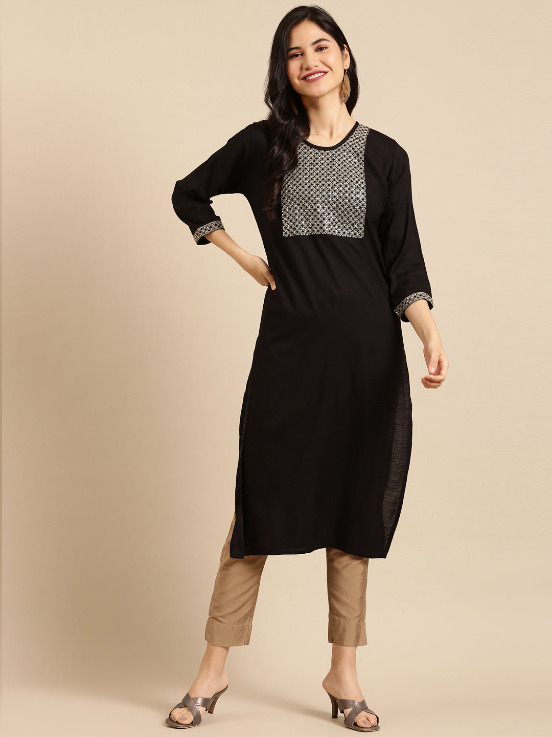 Women's Black Solid Straight Kurta