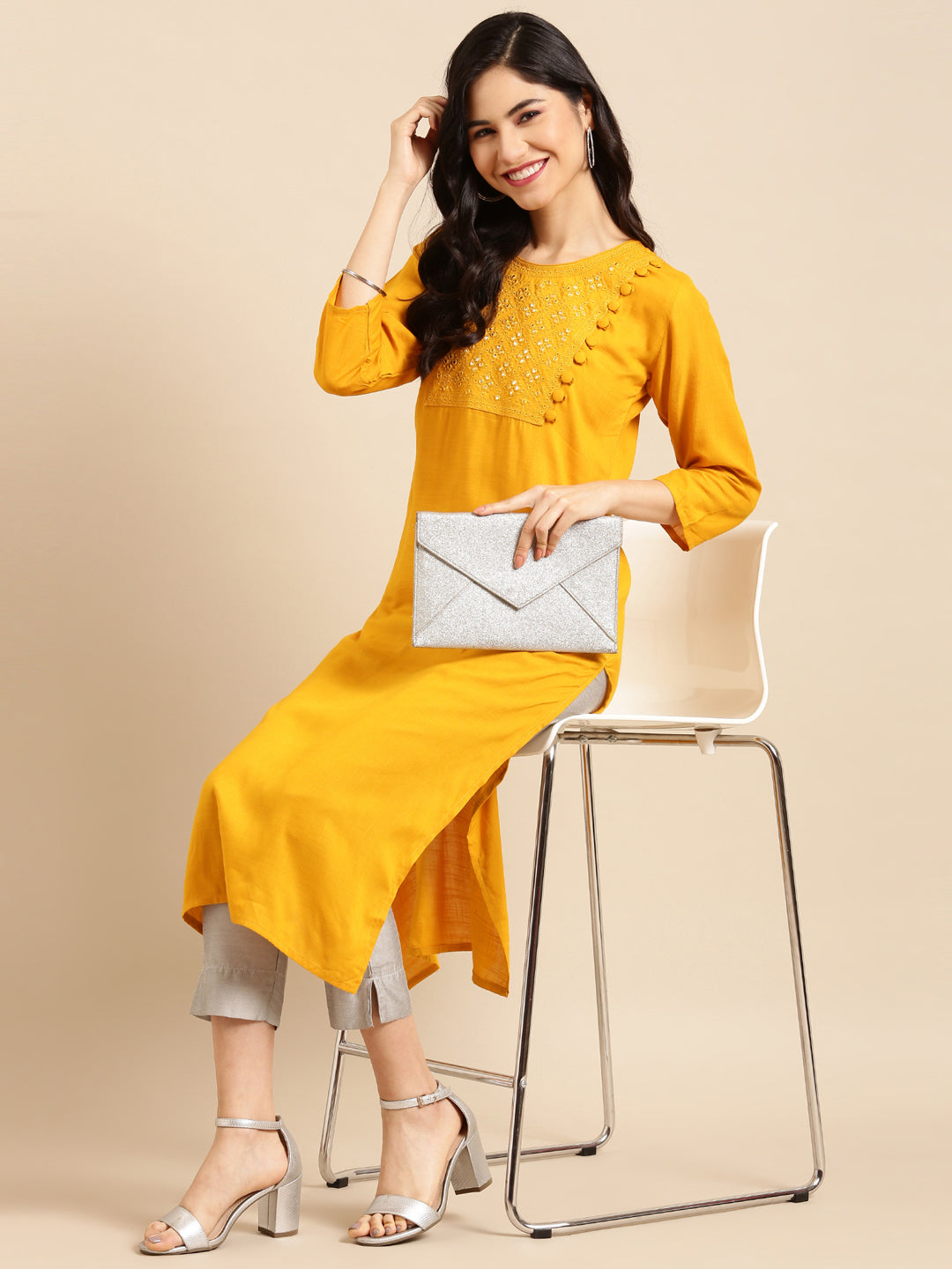 Women's Yellow Solid Straight Kurta