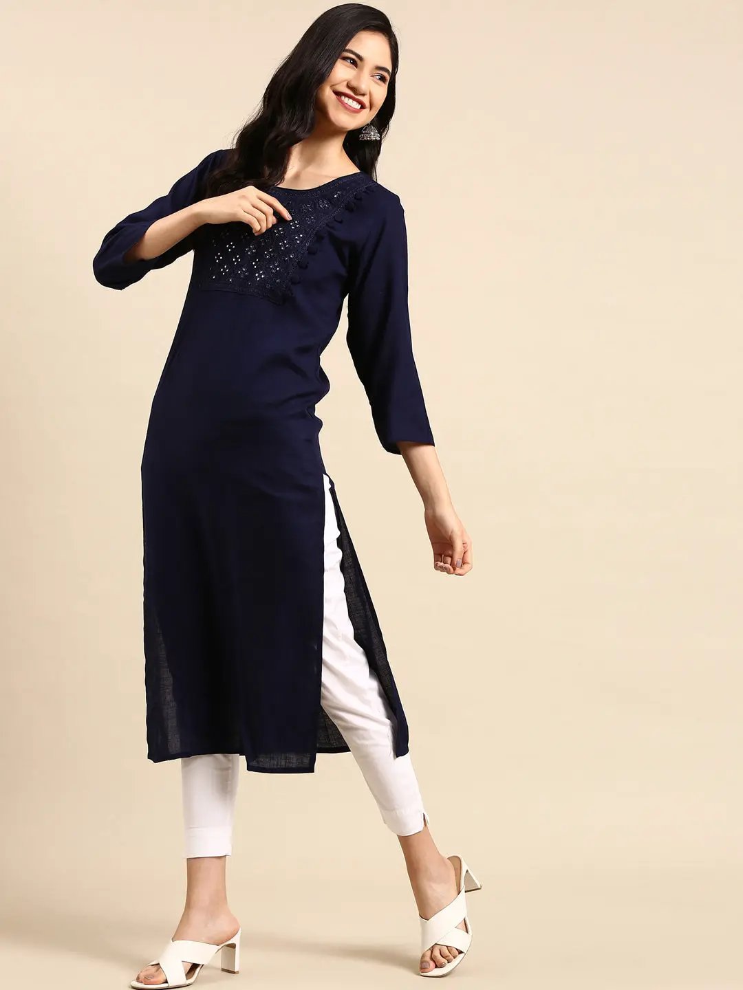 Women's Navy Blue Solid Straight Kurta