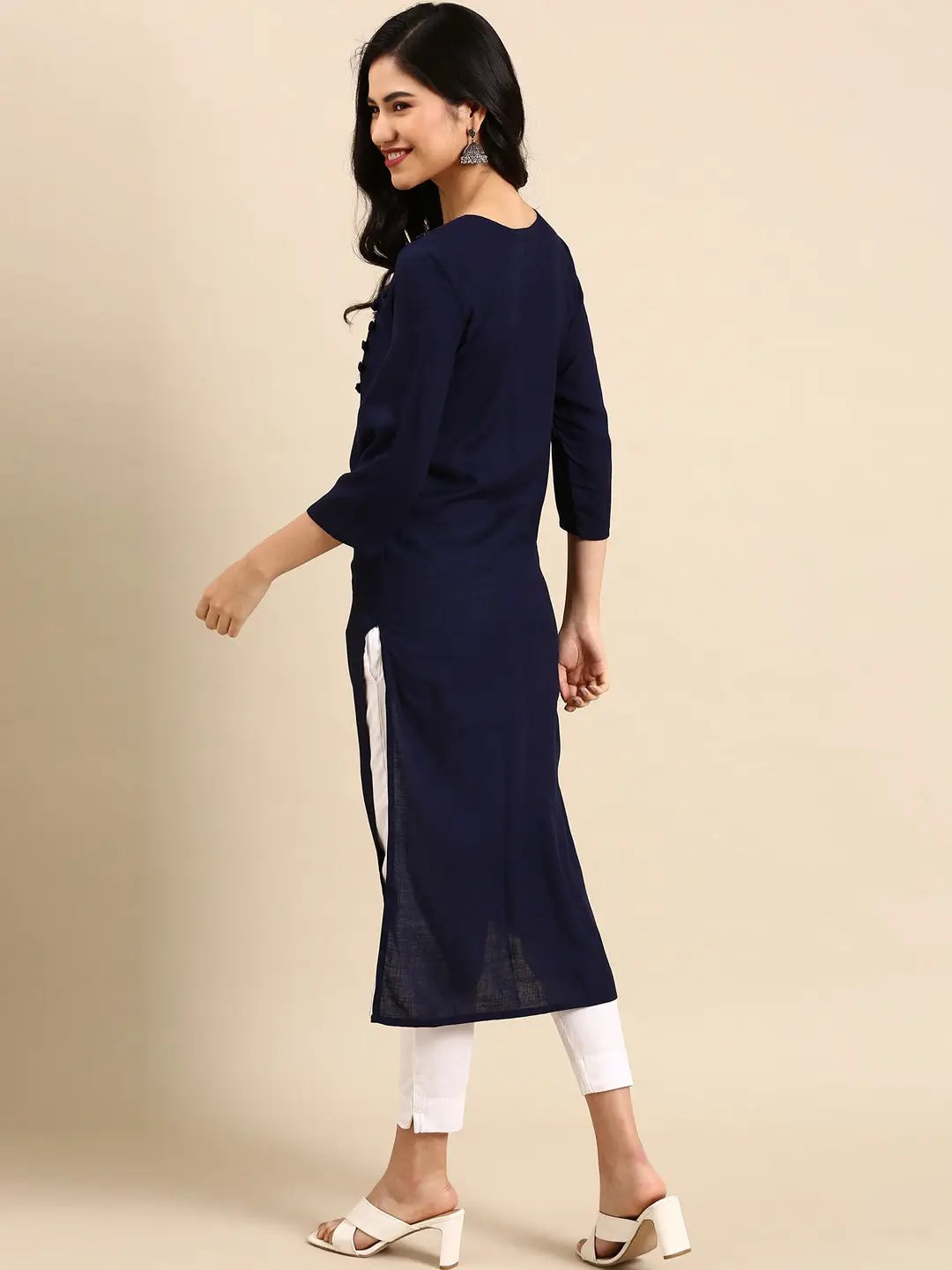 Women's Navy Blue Solid Straight Kurta