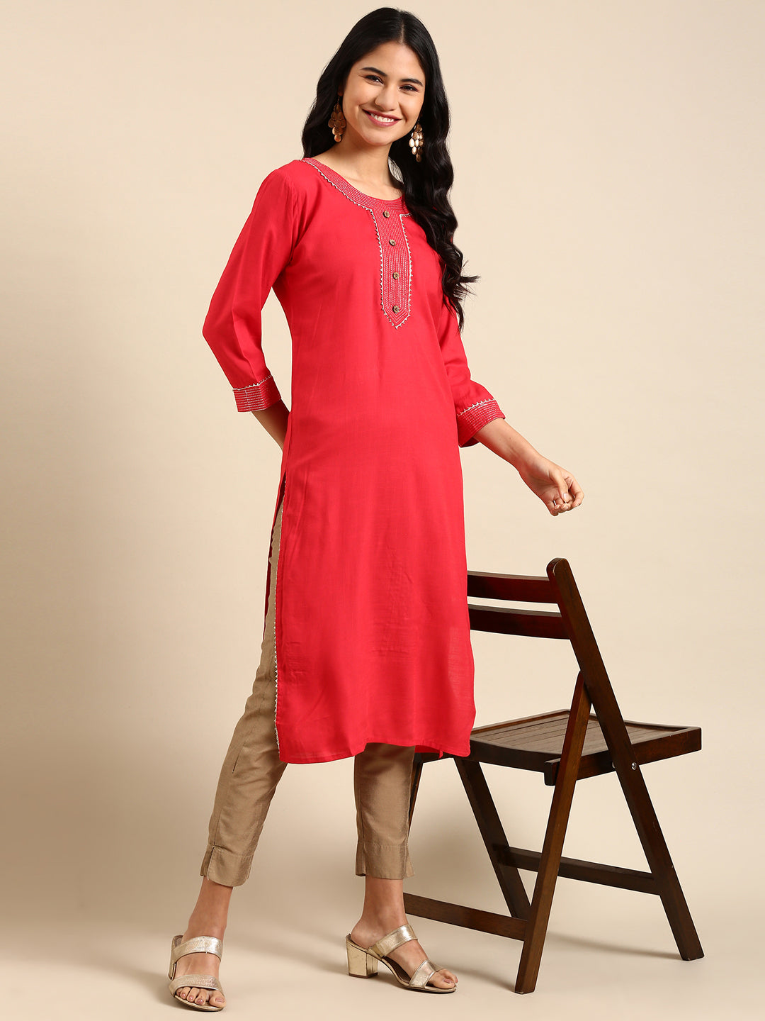 Women's Red Solid Straight Kurta