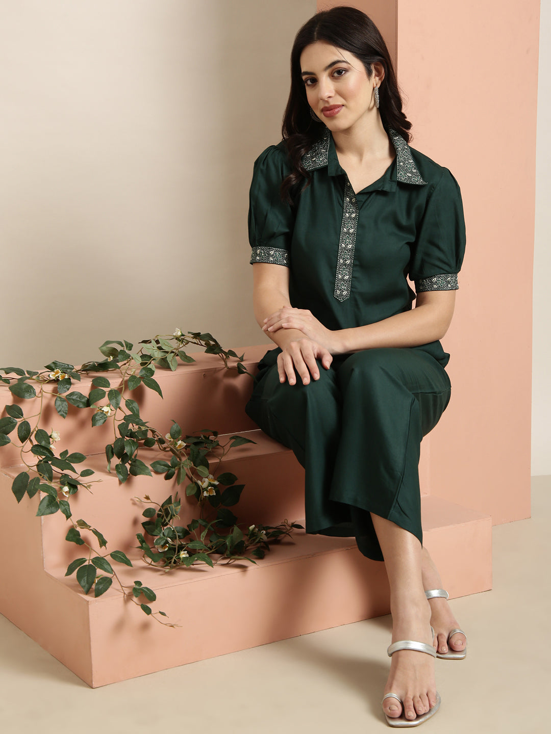 Women Green Solid Tunic & Palazzos Set