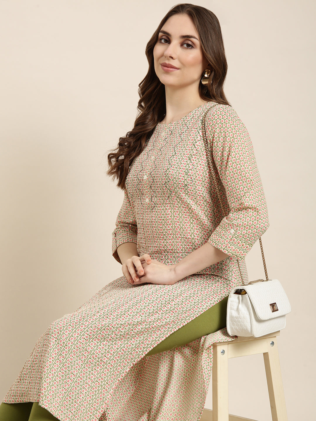 Women Straight Peach Geometric Kurta