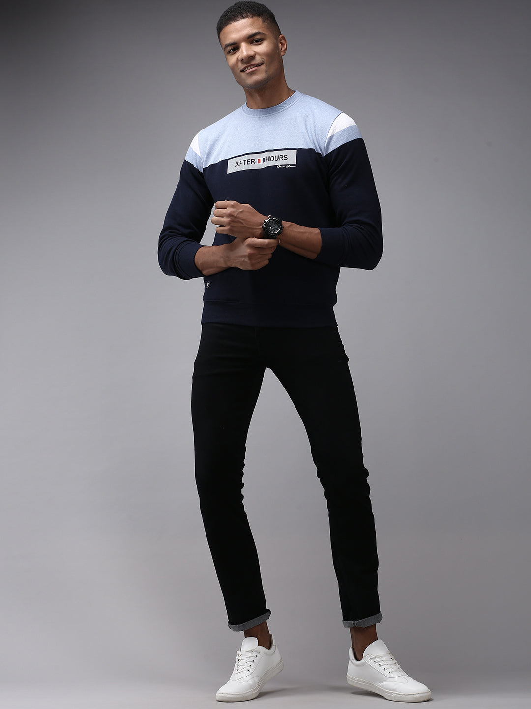 Men Blue Colourblock Sweatshirt