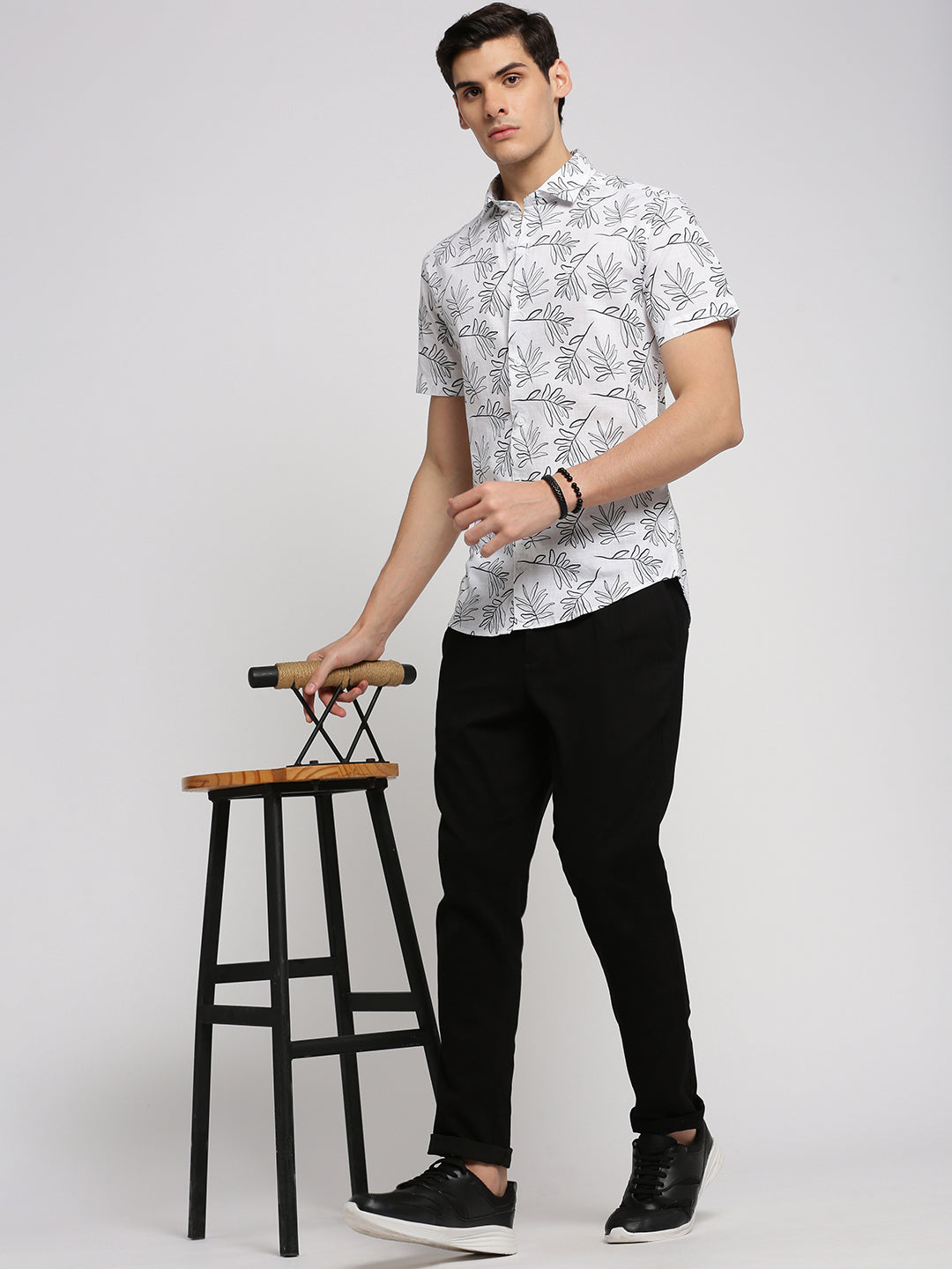 Men White Spread Collar Floral Shirt