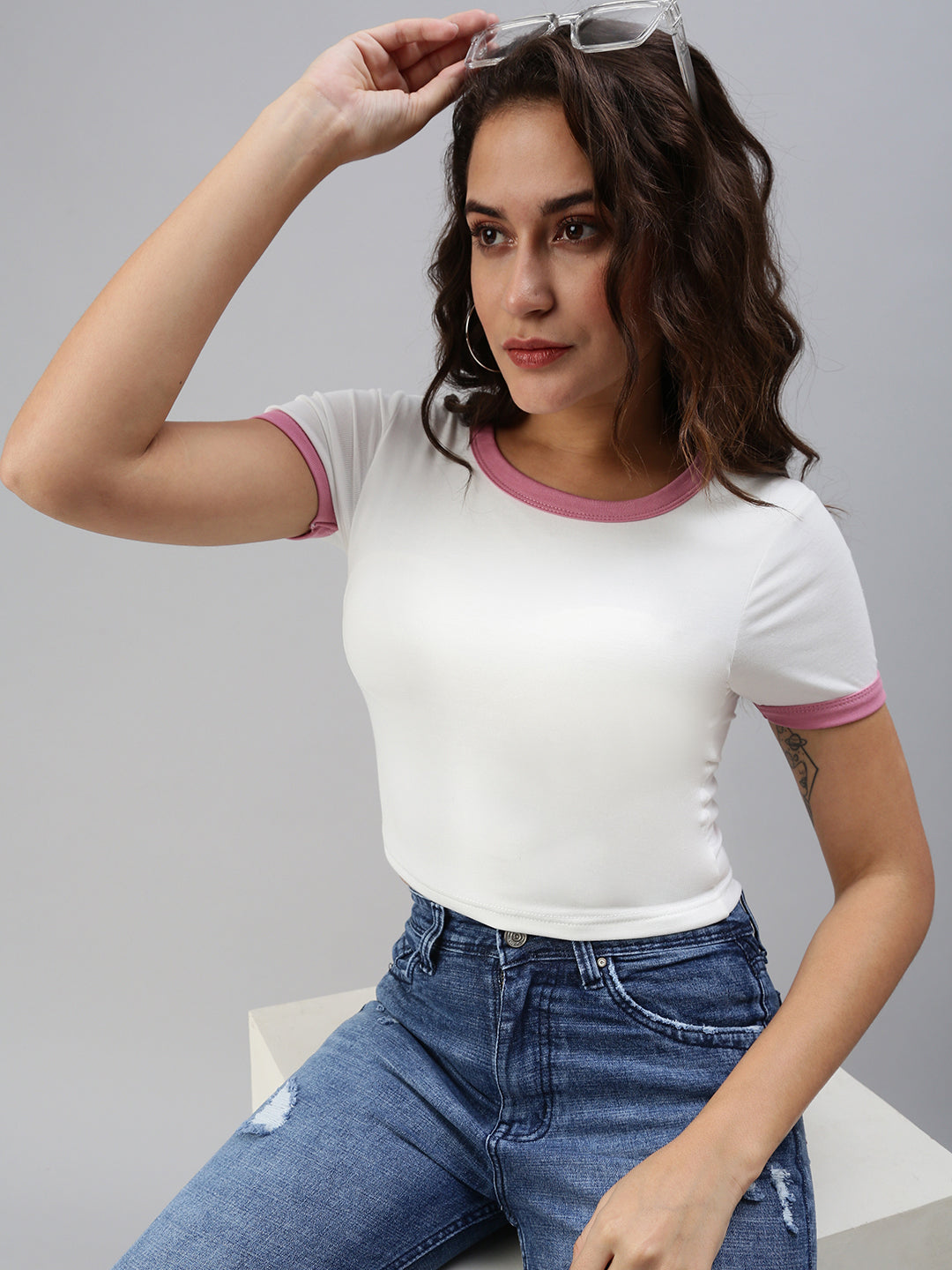 Women's White Solid Crop Top