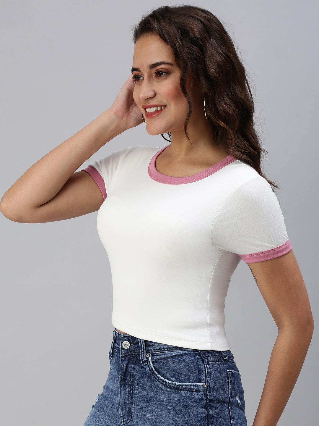 Women's White Solid Crop Top