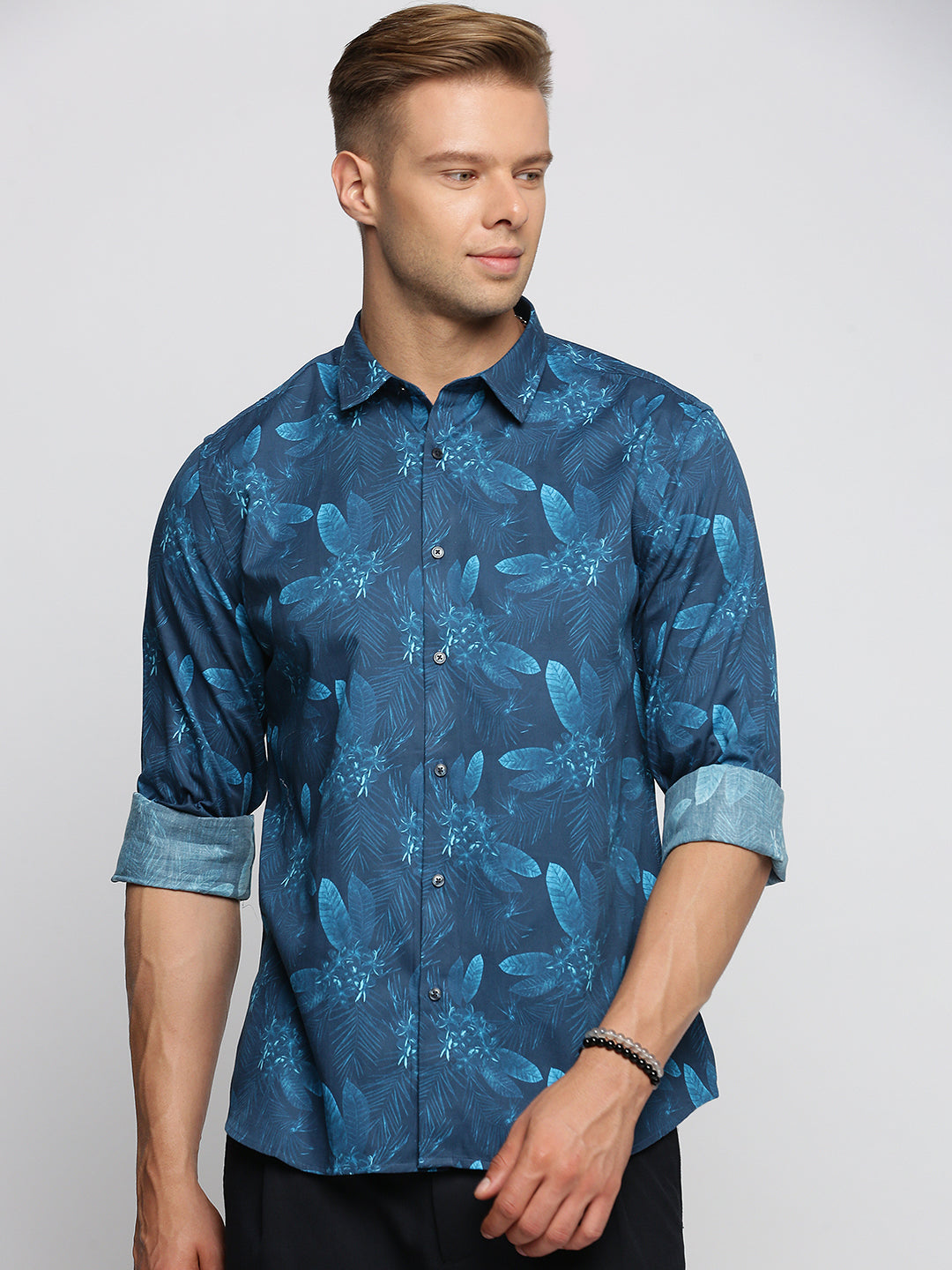 Men Blue Spread Collar Floral Shirt