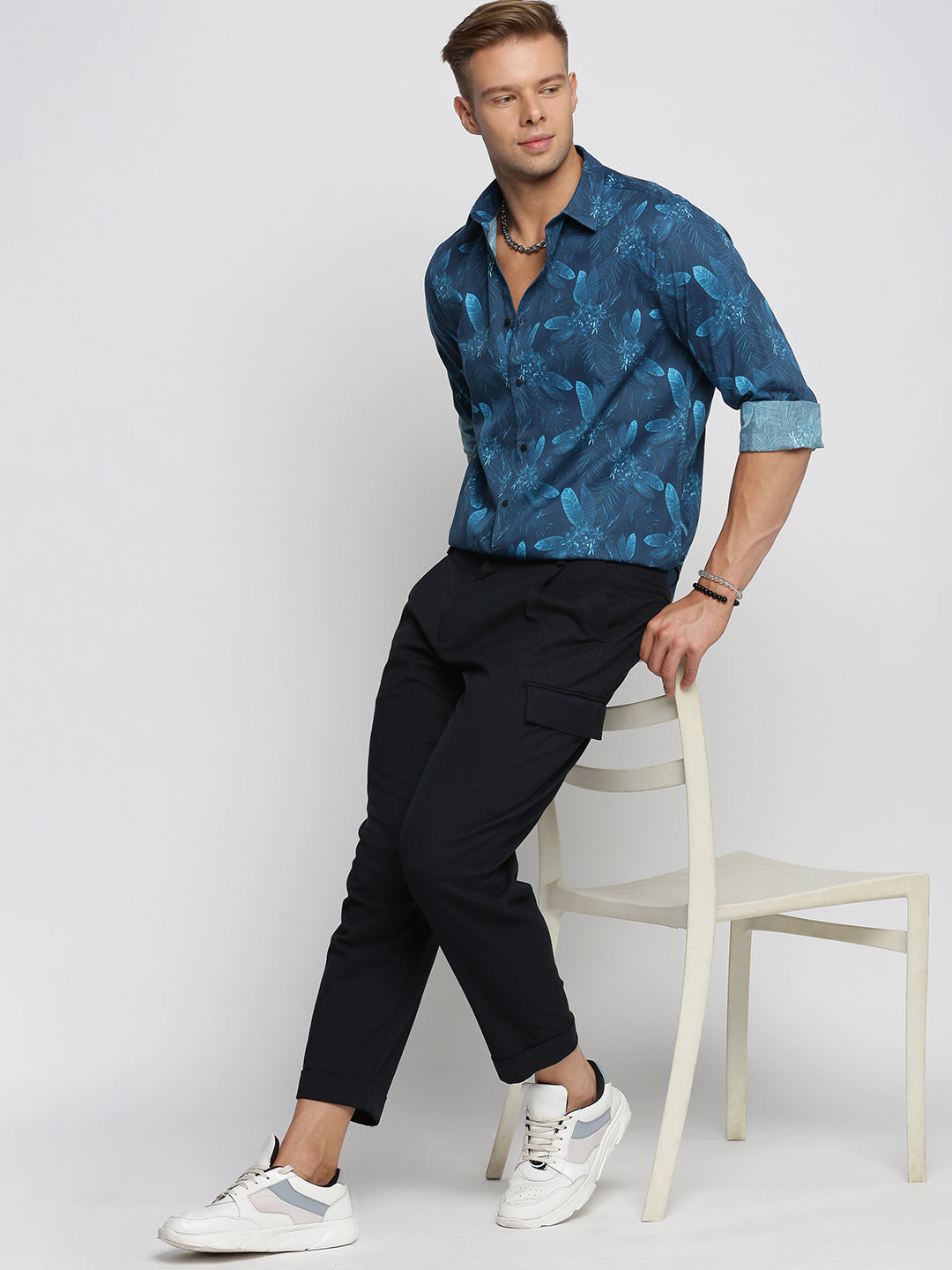 Men Blue Spread Collar Floral Shirt