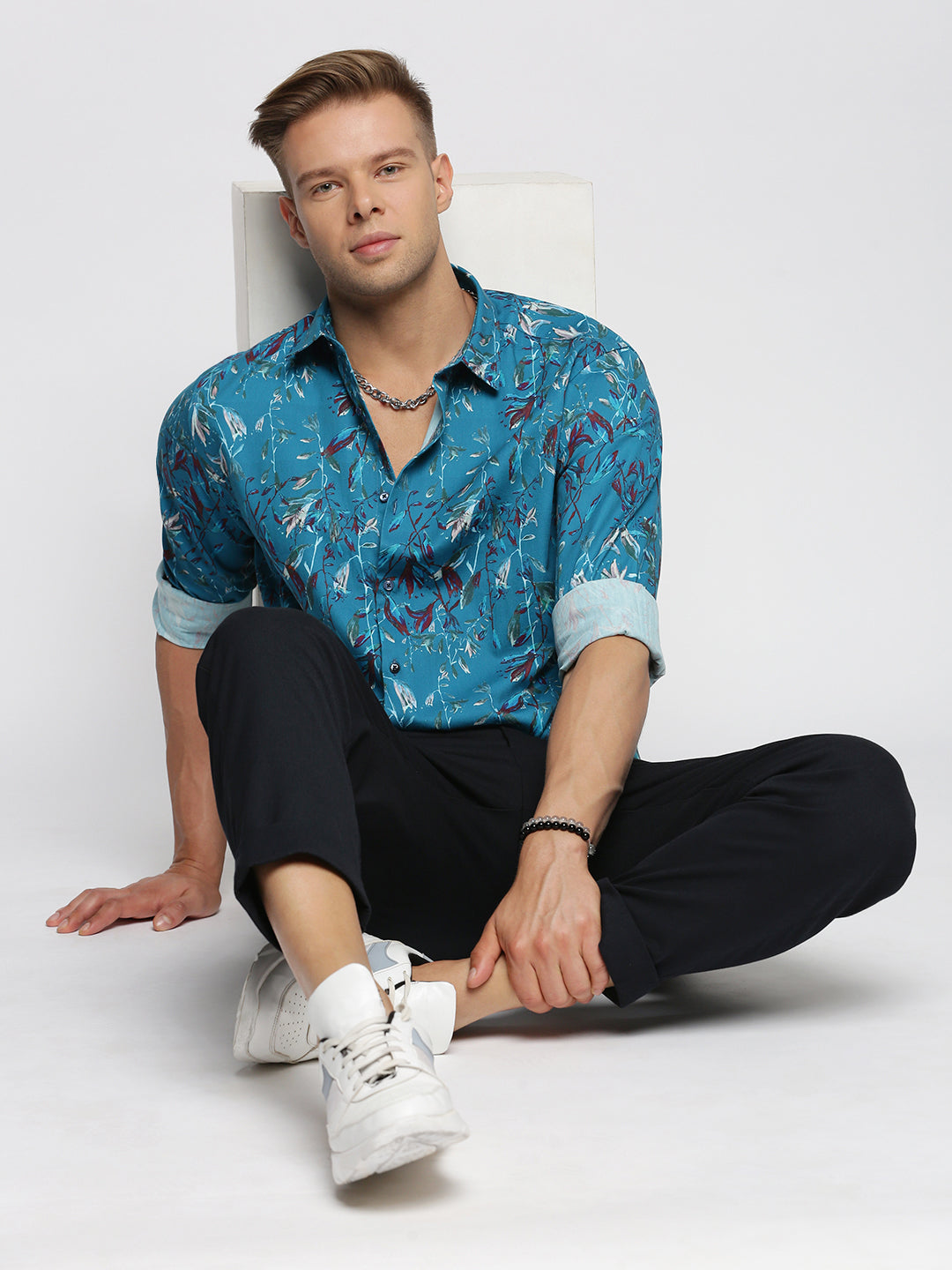 Men Teal Spread Collar Floral Shirt