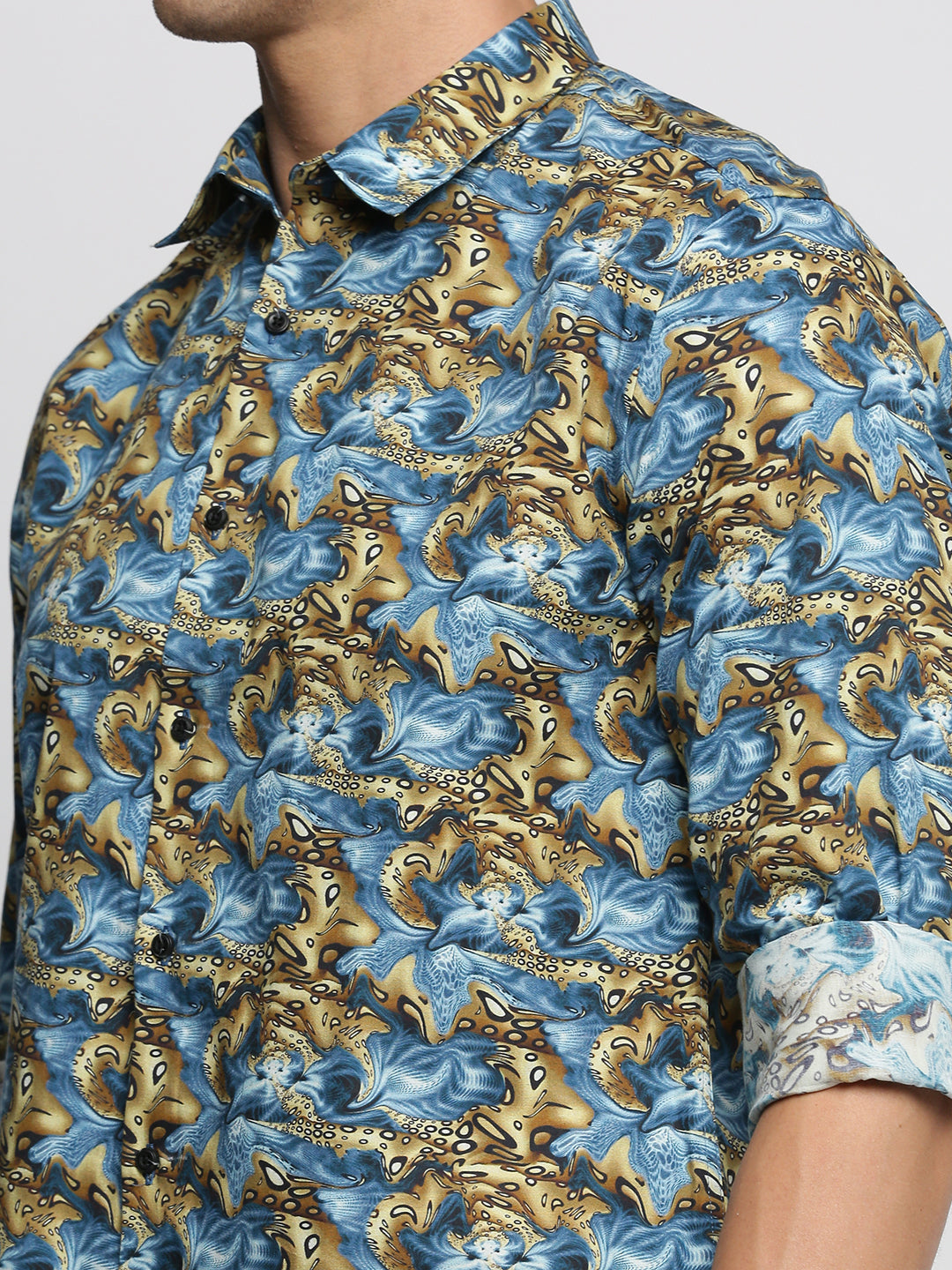 Men Blue Spread Collar Abstract Shirt