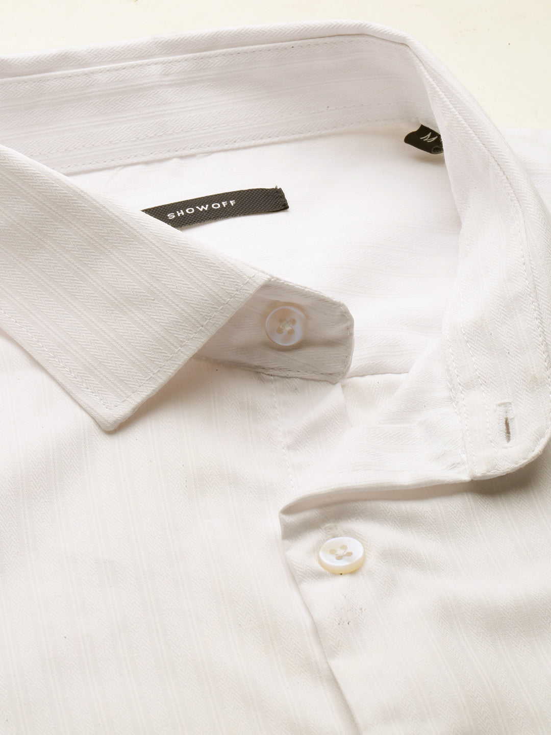 Men White Solid Casual Shirt