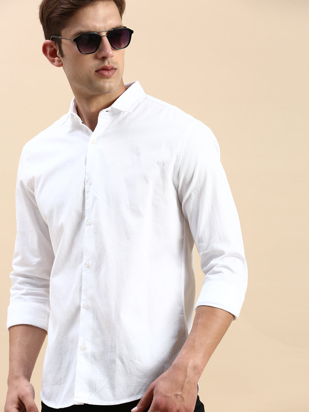 Men White Solid Casual Shirt