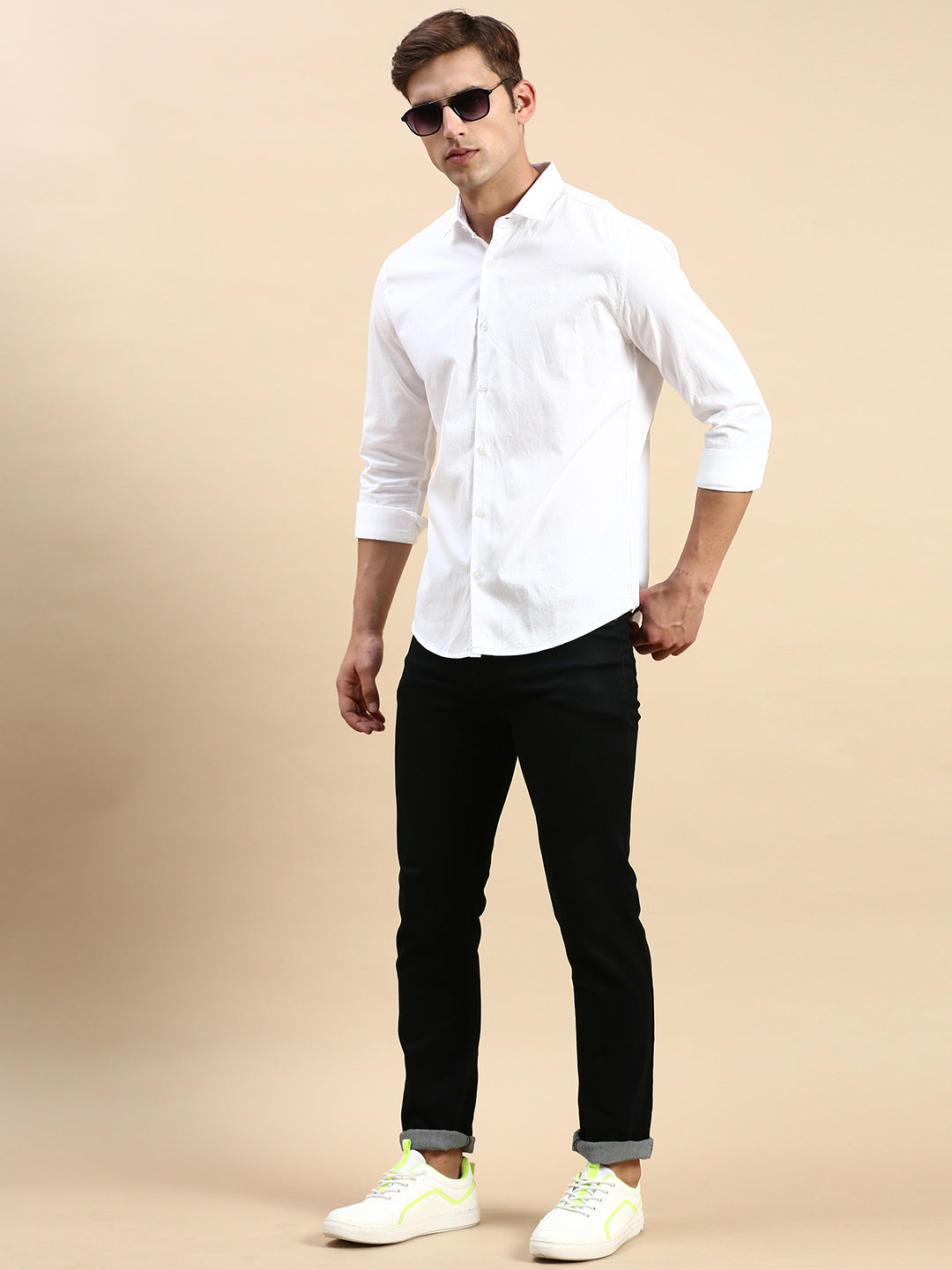 Men White Solid Casual Shirt