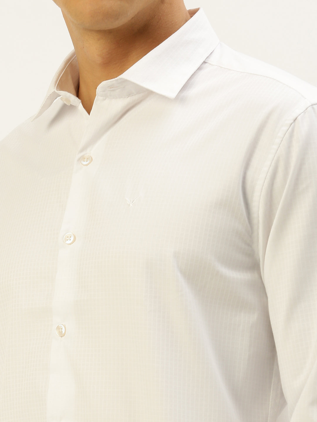 Men White Solid Casual Shirt