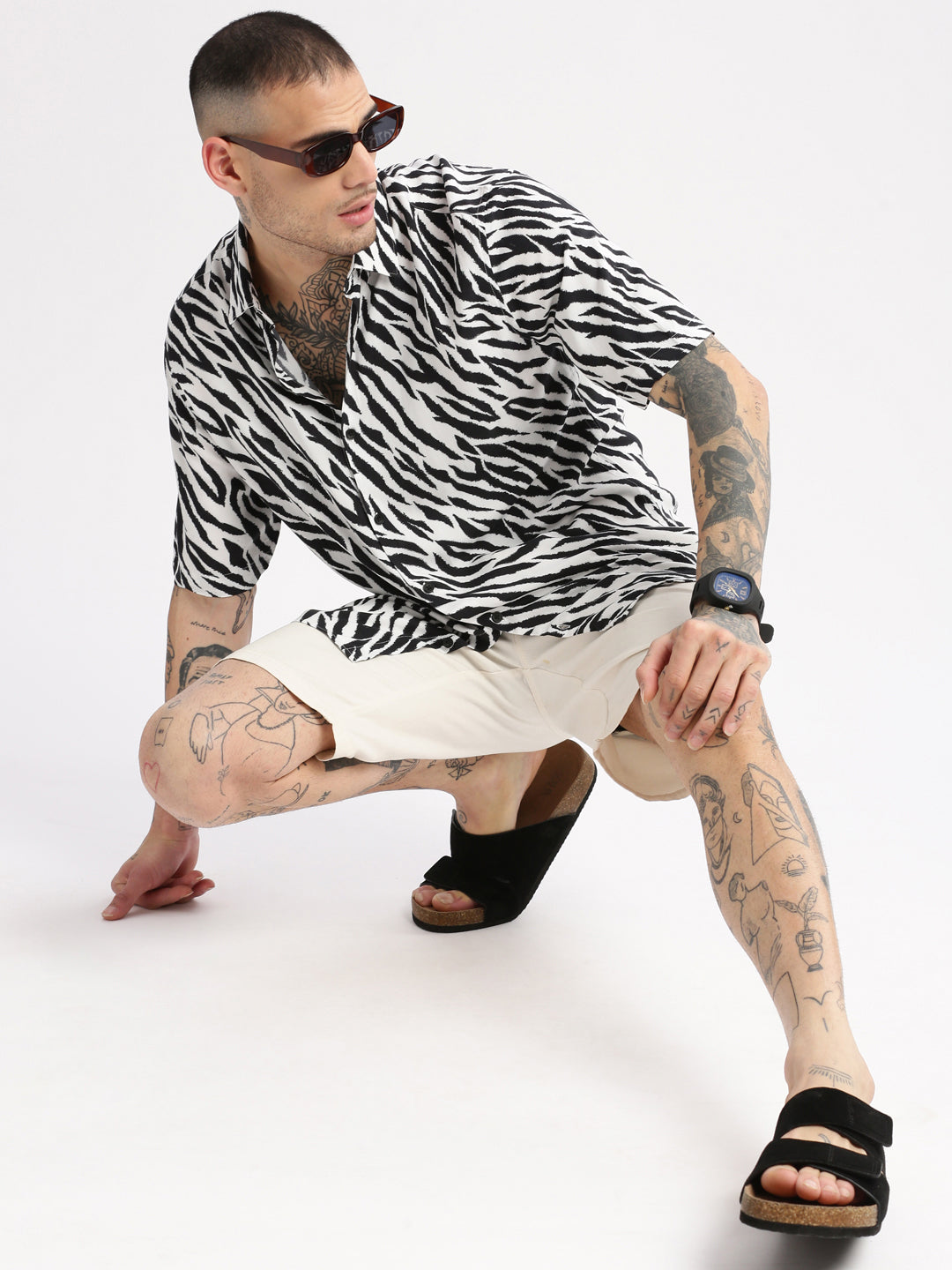 Men's White Smart Slim Fit Abstract Printed Cotton Shirt