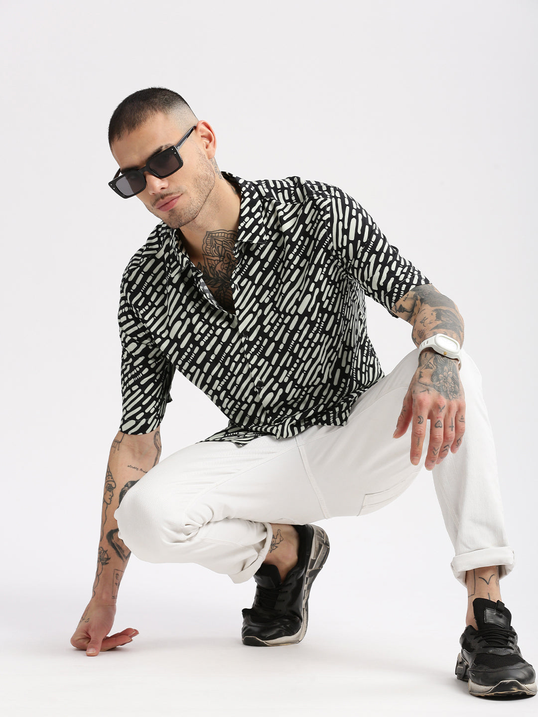 Men's Black Smart Slim Fit Printed Spread Collar Casual Shirt