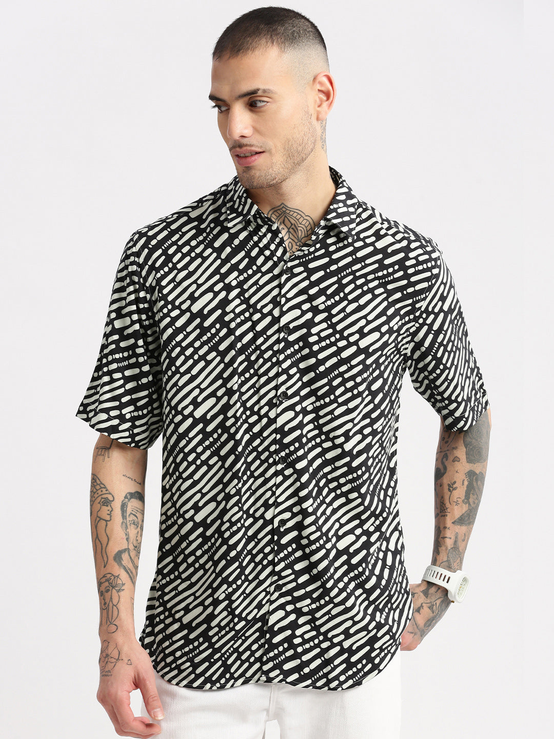 Men's Black Smart Slim Fit Printed Spread Collar Casual Shirt