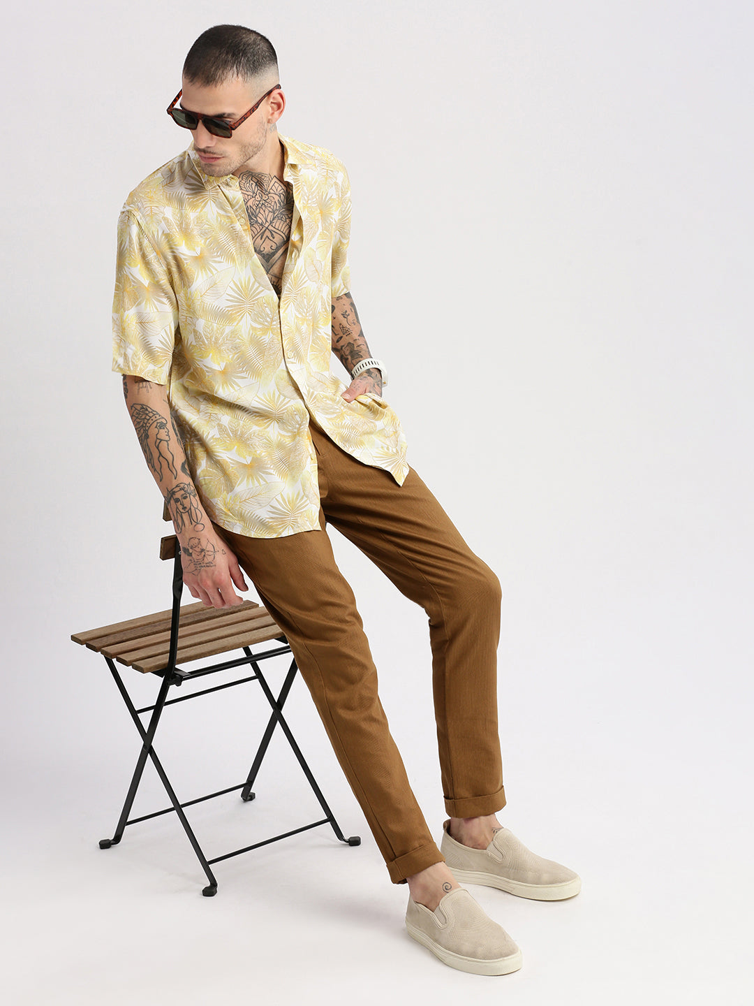 Men's Yellow Smart Slim Fit Floral Printed Cotton Casual Shirt