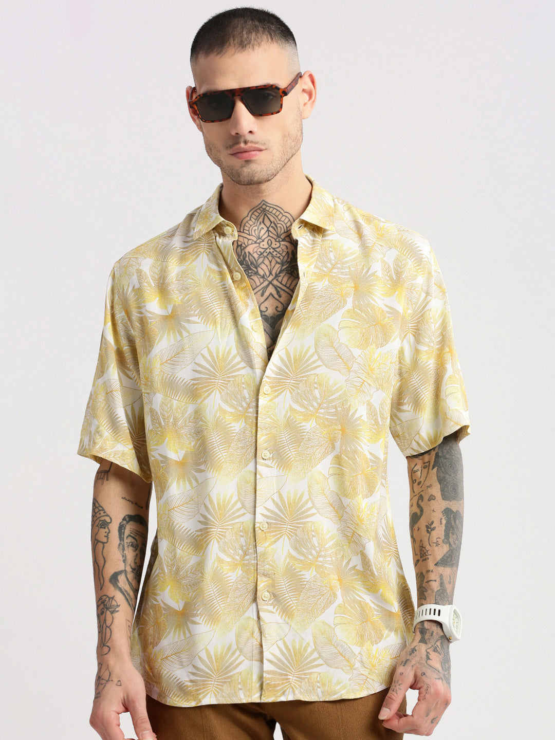 Men's Yellow Smart Slim Fit Floral Printed Cotton Casual Shirt