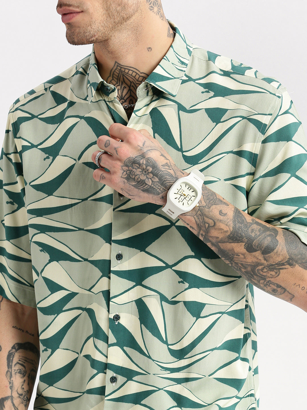 Men's Green Smart Slim Fit Abstract Printed Spread Collar Cotton Casual Shirt