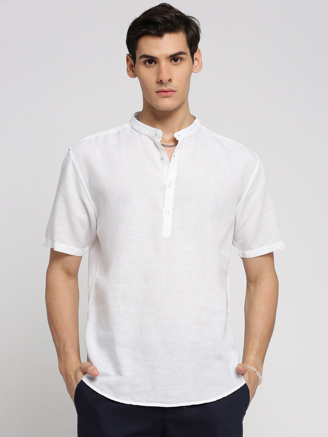 Men White Solid Mandarin Collar Casual Short Kurta