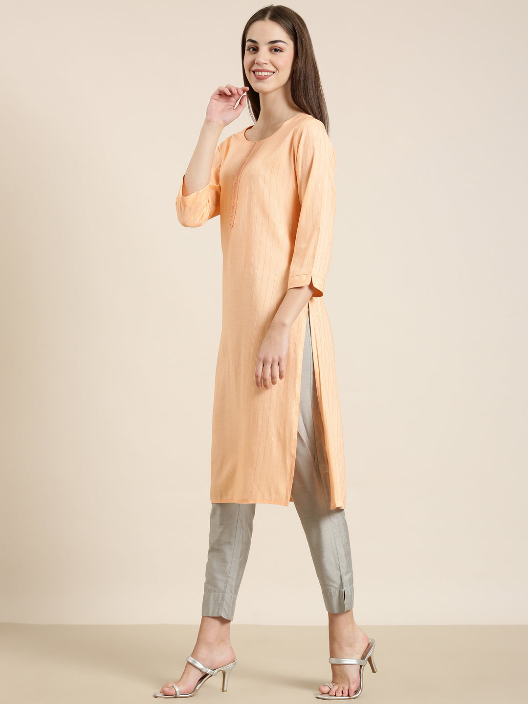 Women Peach Striped Straight Kurta