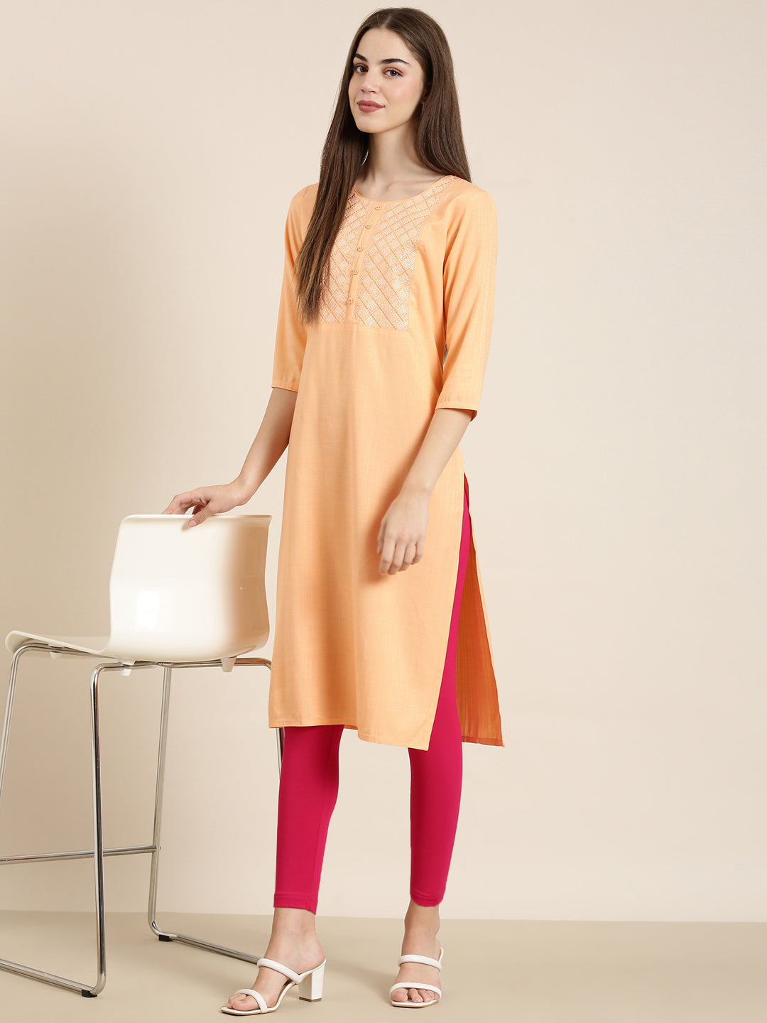 Women Peach Solid Straight Kurta