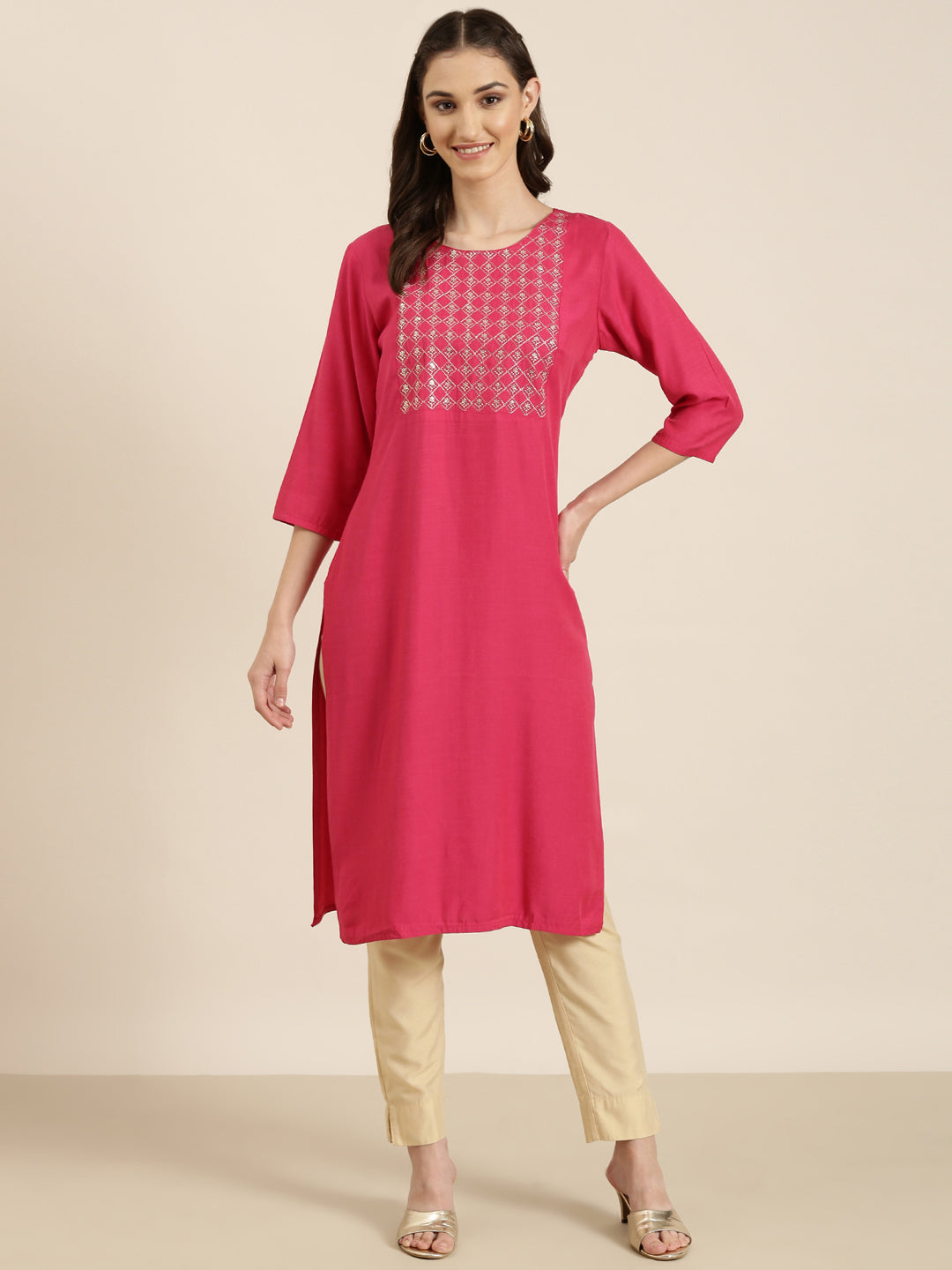 Women Fuchsia Solid Straight Kurta