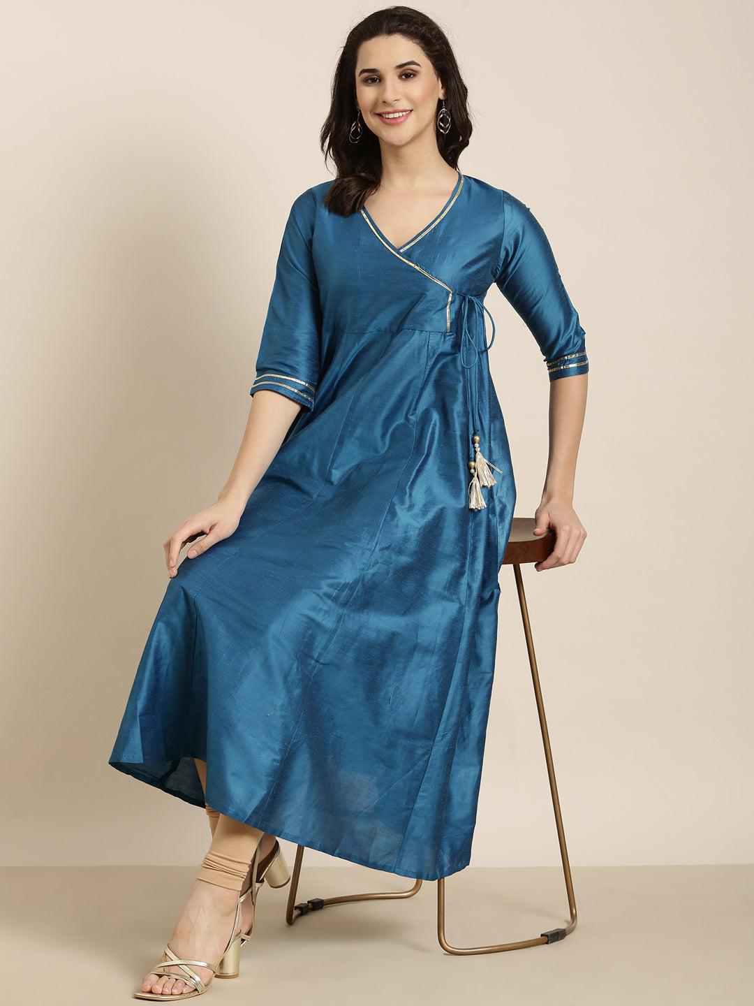 Women Anarkali Blue Solid Kurta