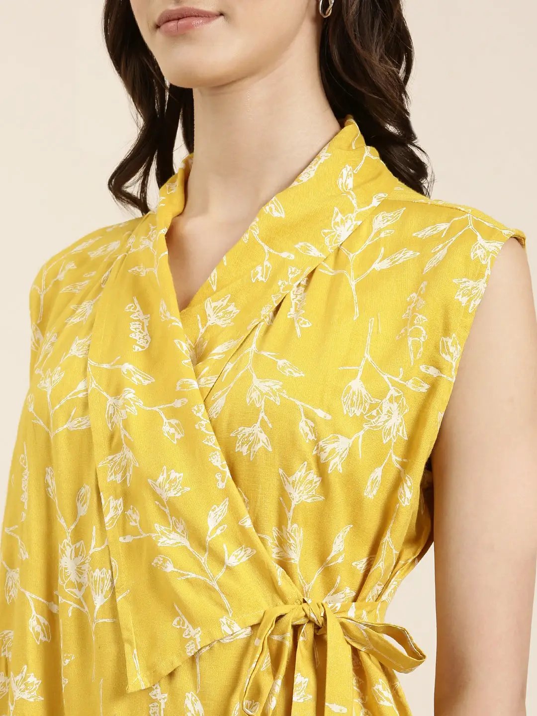 Women's Yellow Floral Straight Kurti