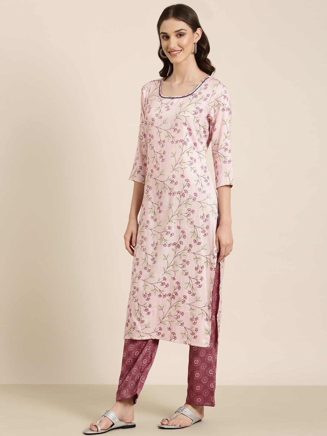 Women Pink Floral Kurta Set