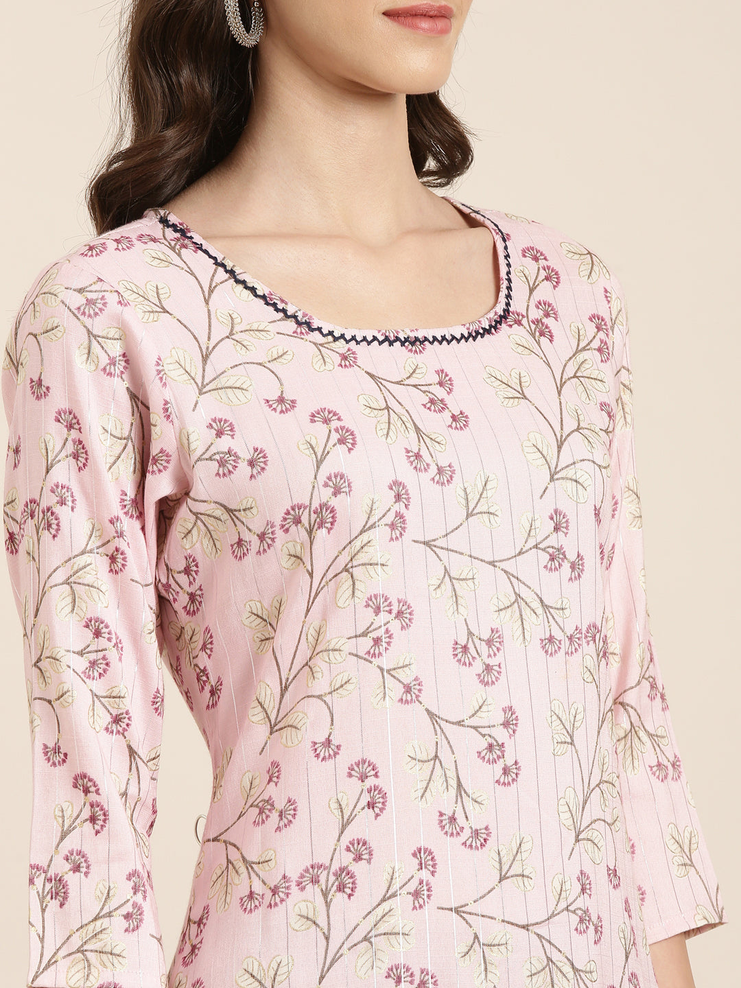 Women Pink Floral Kurta Set