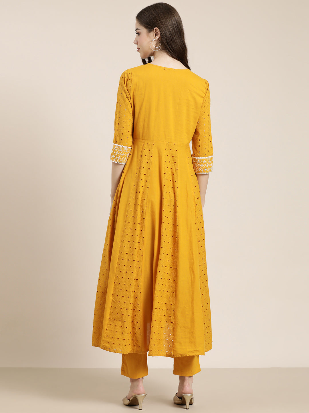 Women Mustard Solid Kurta Set