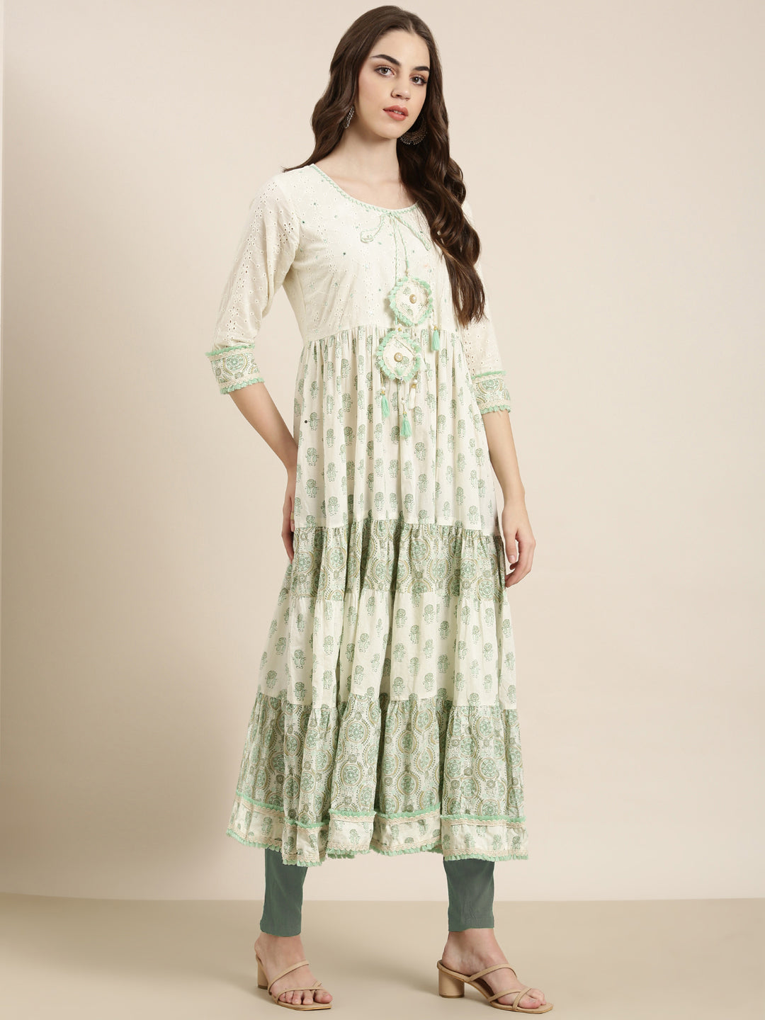 Women Cream Paisley Anarkali Kurta