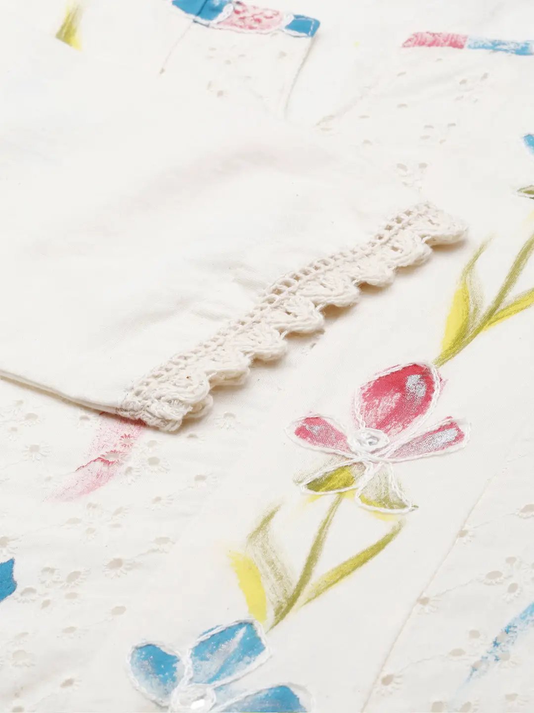 Women's Cream Floral Embroidered Panelled Kurta Set With Dupatta