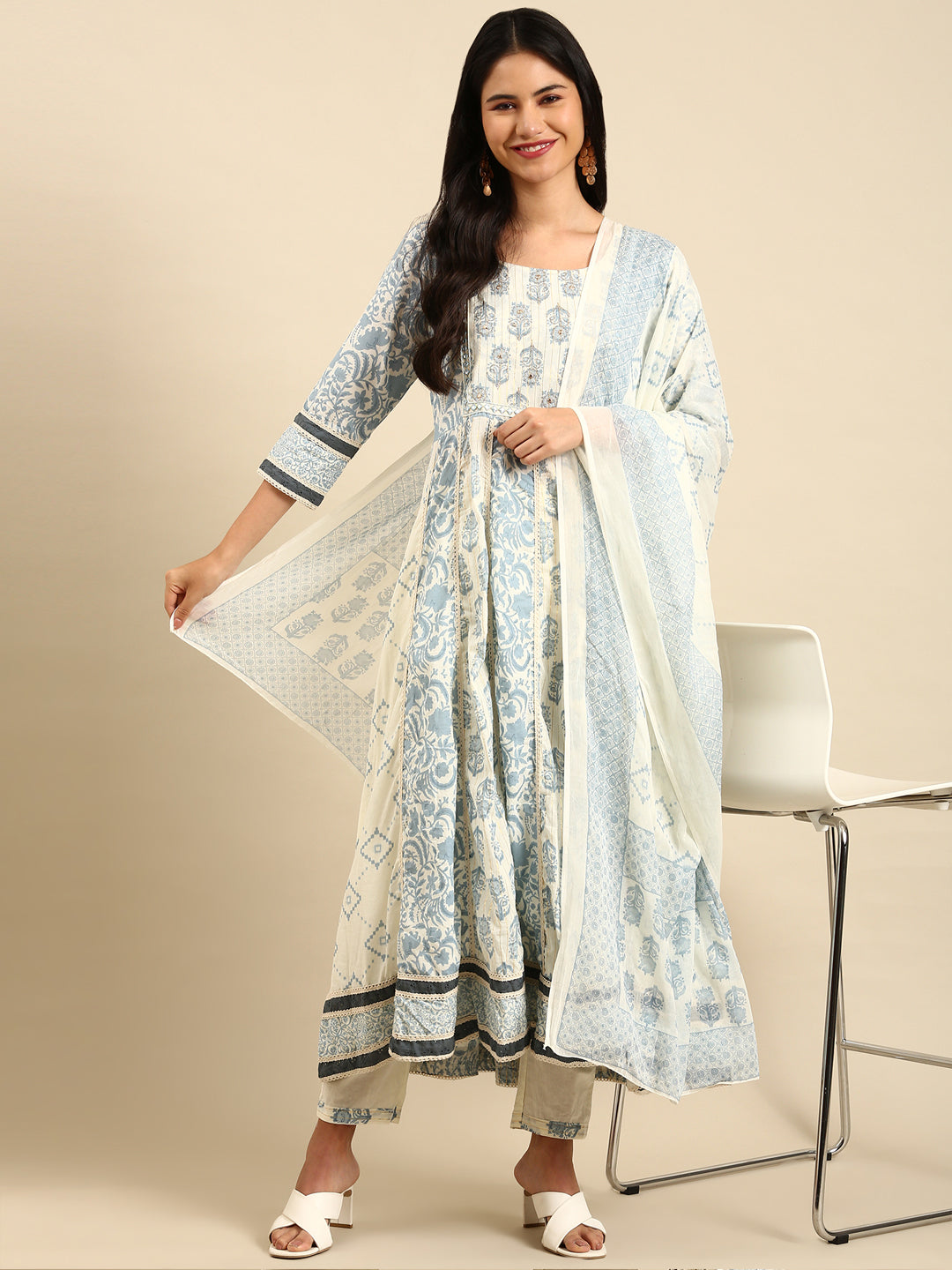 Women's Beige Printed Kurta Set