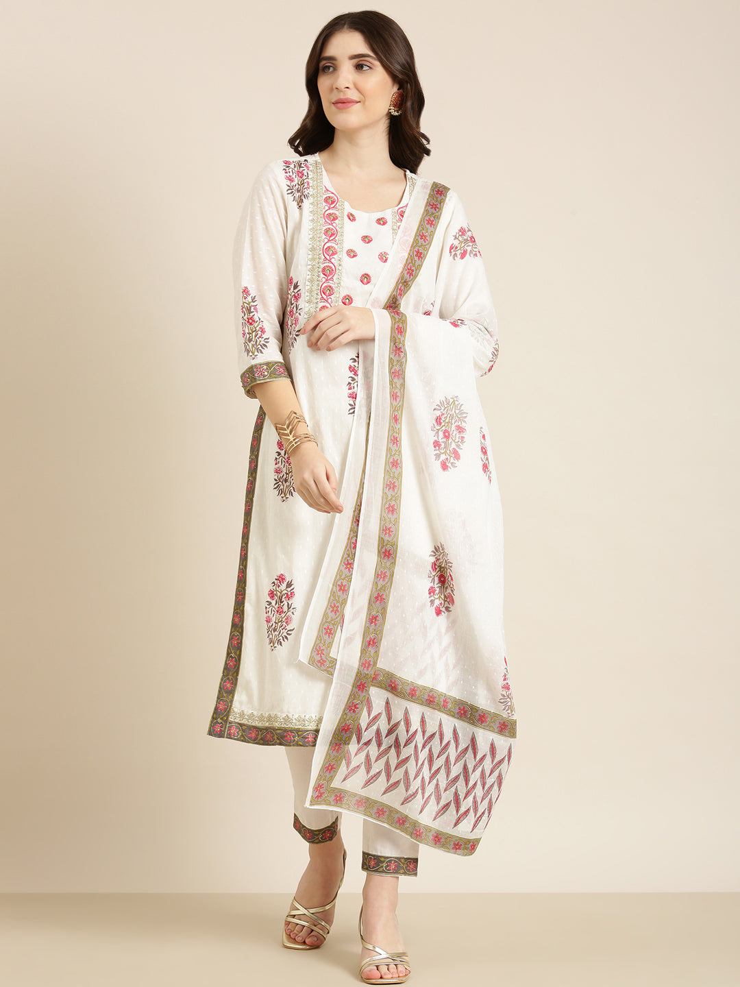 Women Off White Floral Kurta Set