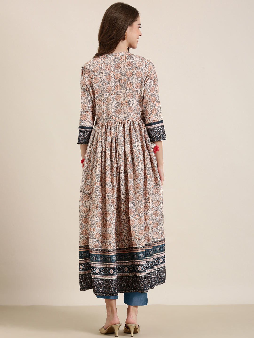 Women Beige Floral Anarkali Kurta