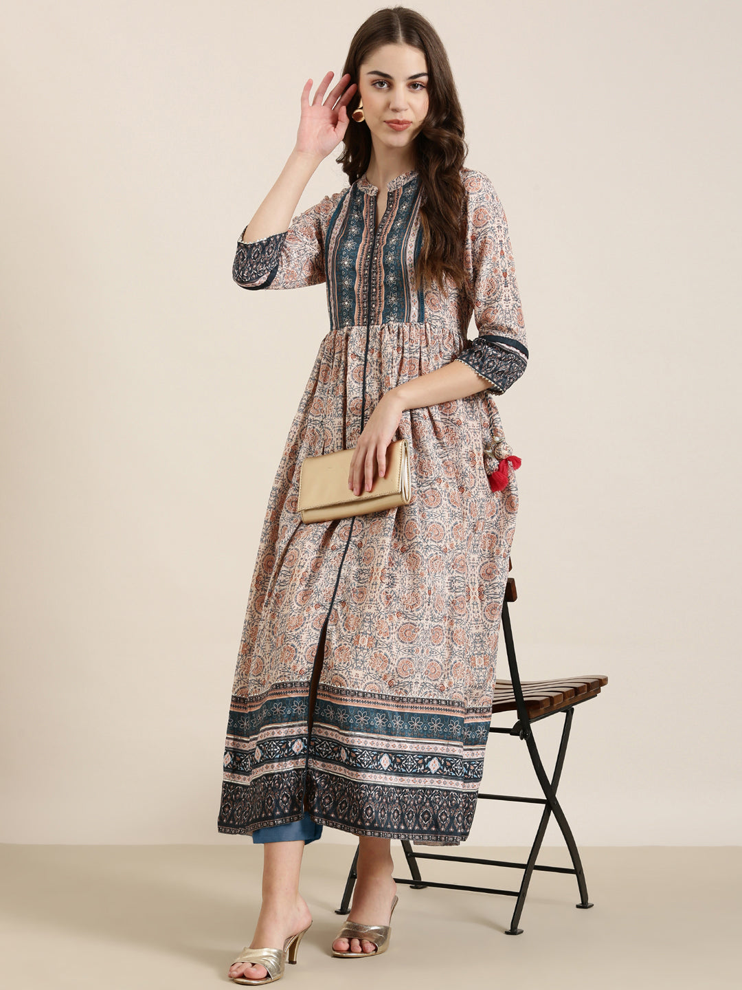 Women Beige Floral Anarkali Kurta