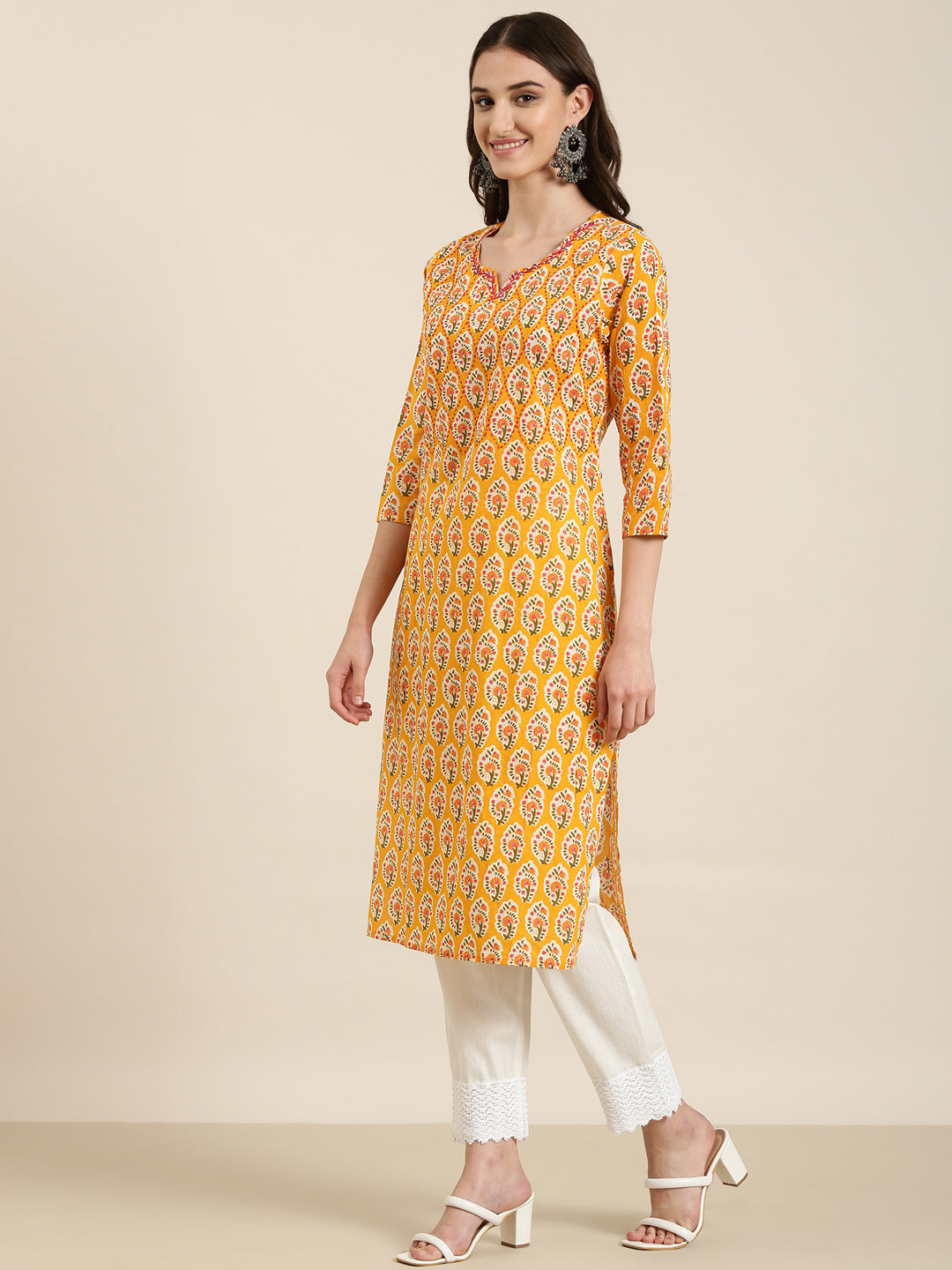 Women Mustard Floral Kurta Set