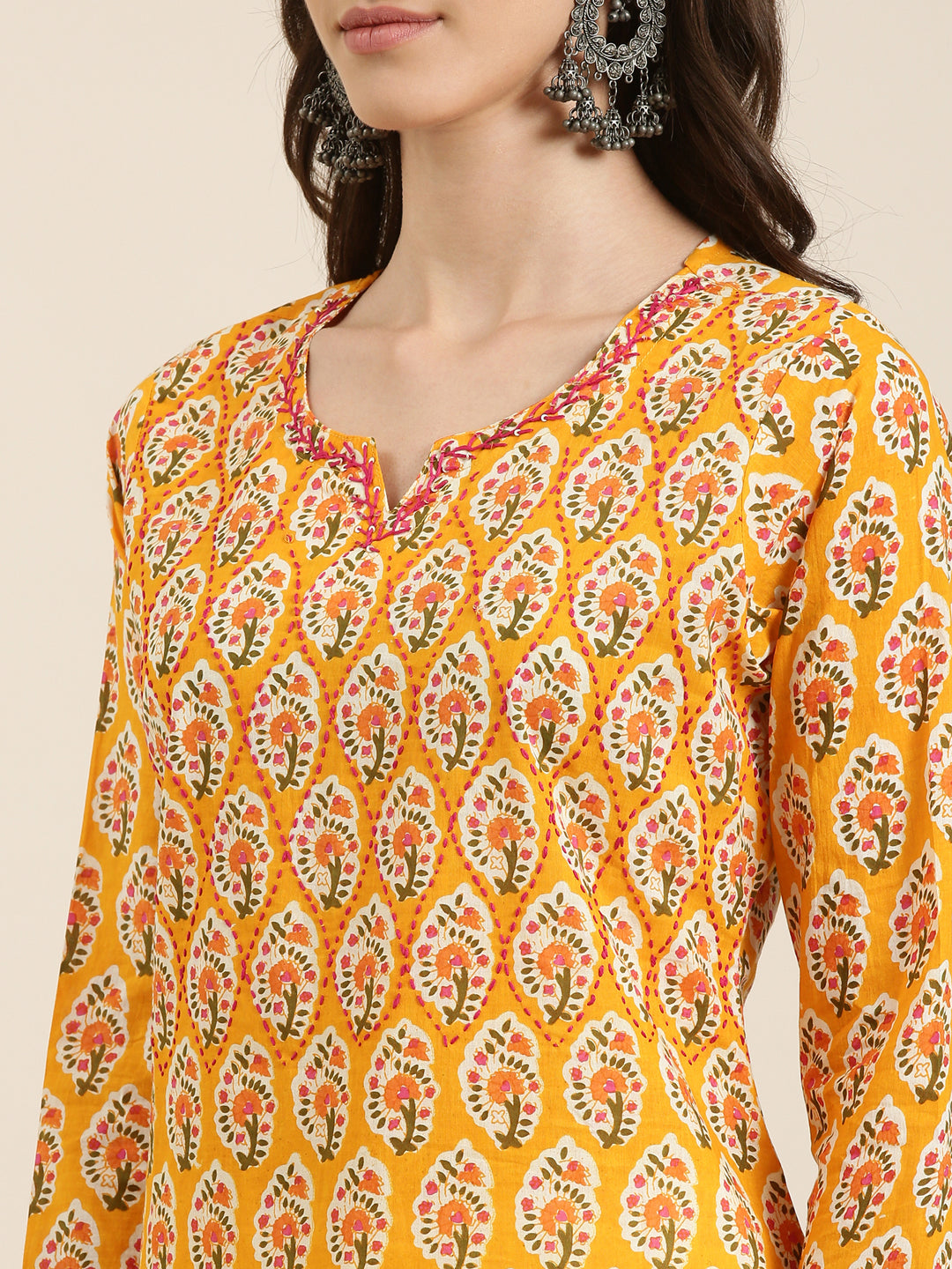 Women Mustard Floral Kurta Set