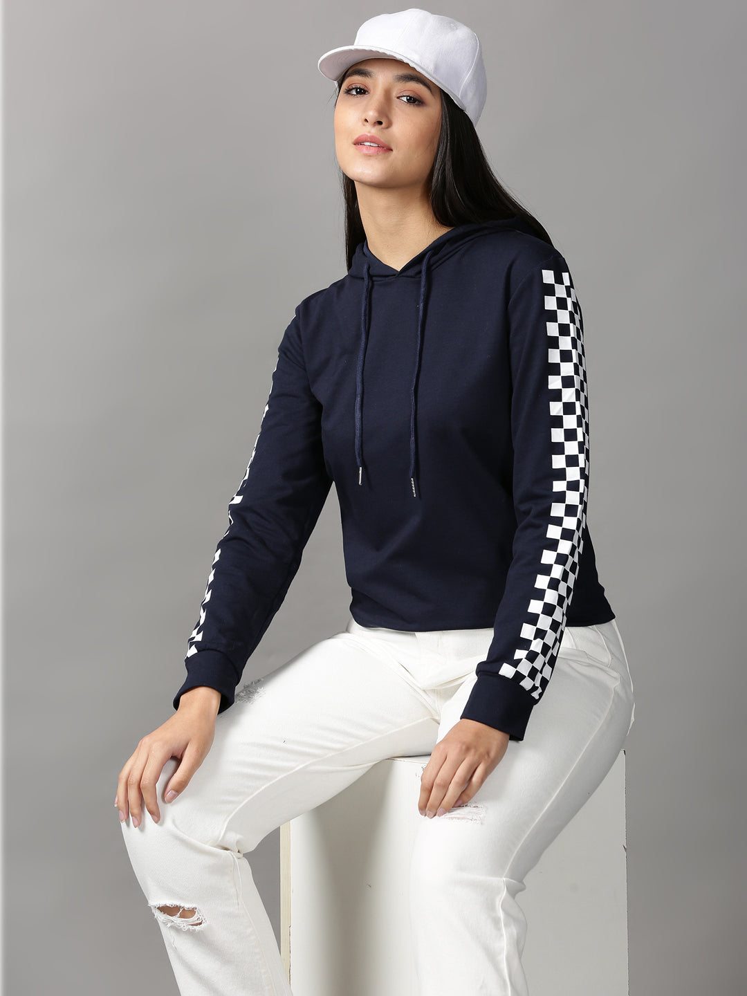 Women's Navy Blue Solid Sweatshirt