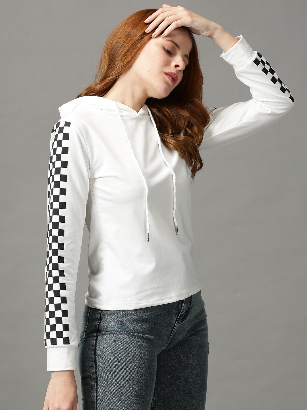 Women's White Solid Sweatshirt