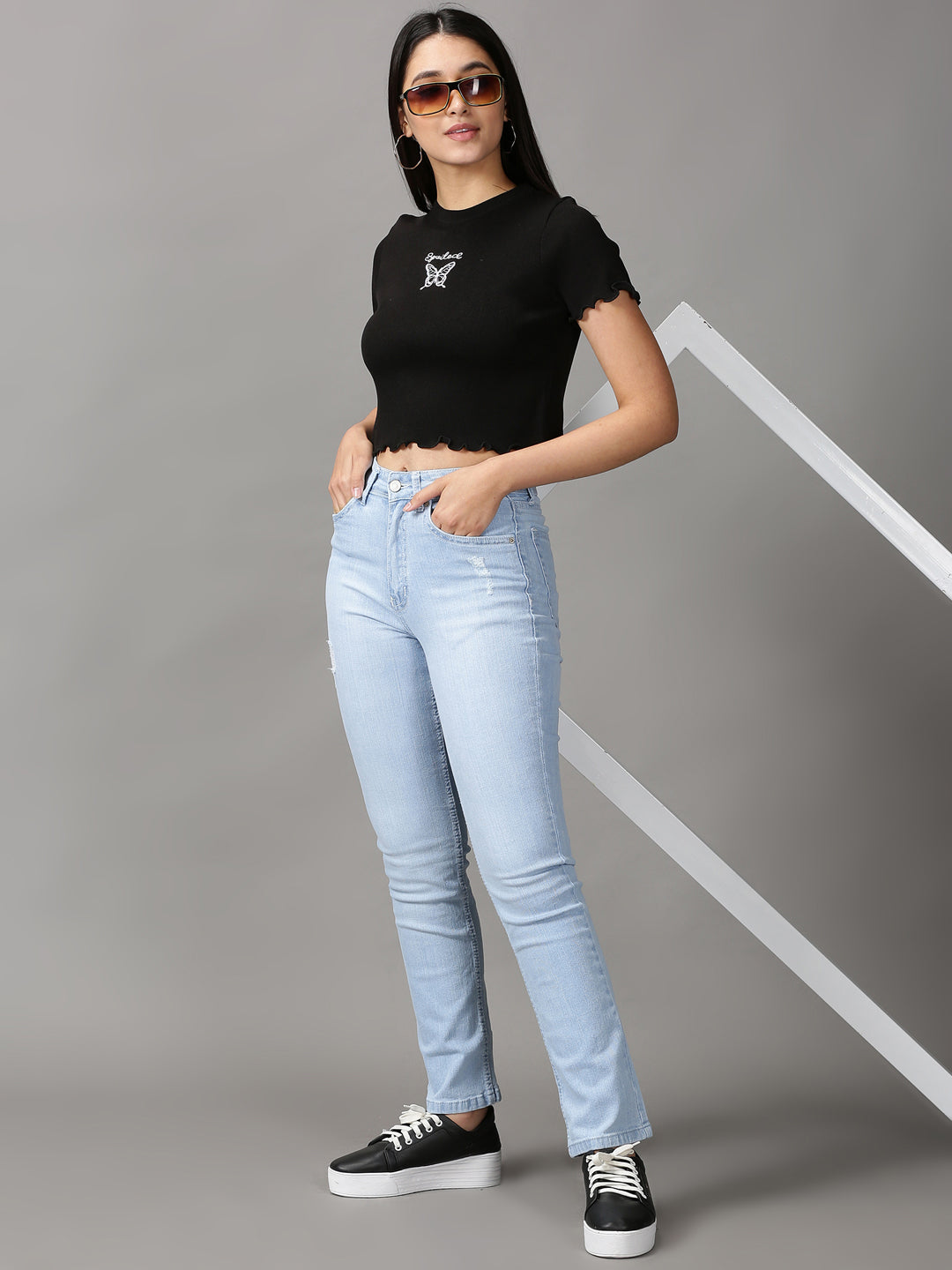 Women's Black Solid Fitted Crop Top