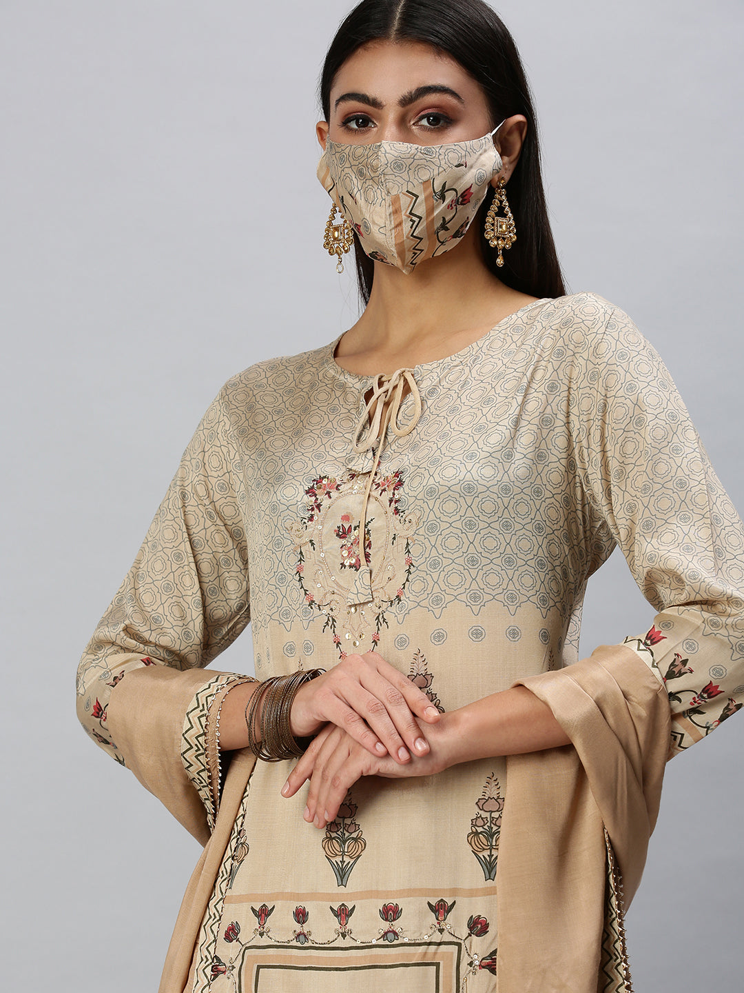 Women's Beige Printed Kurta Sets