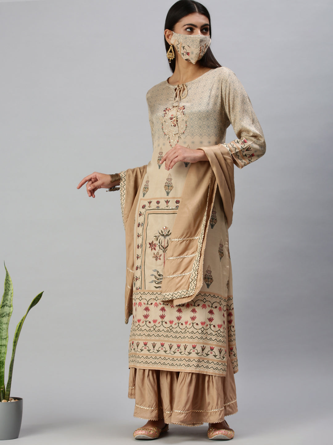 Women's Beige Printed Kurta Sets