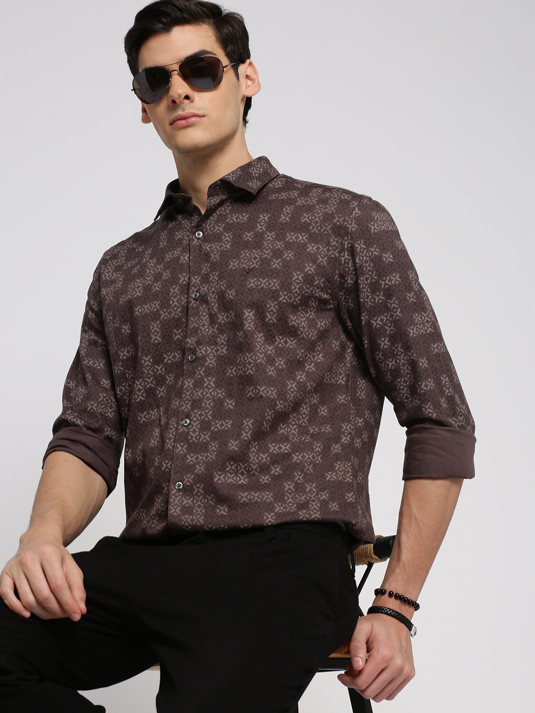 Men Brown Spread Collar Geometric Shirt